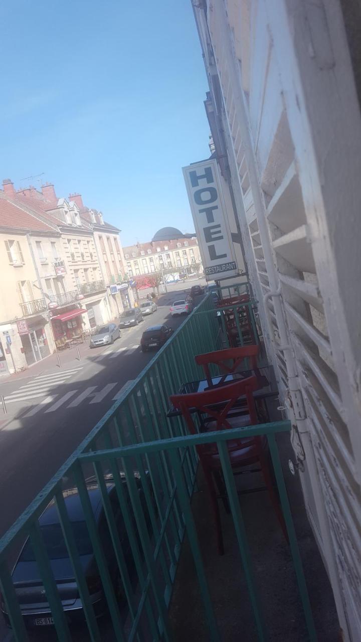 Hotel De La Cloche Sp Reims Bagian luar foto